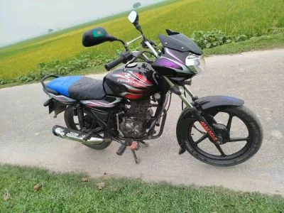বাজাজ ডিসকাভার ১০০ সিসি
