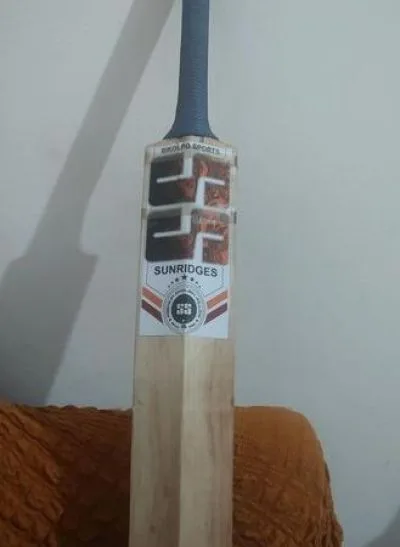 ক্রিকেট ব্যাট বিক্রি হবে