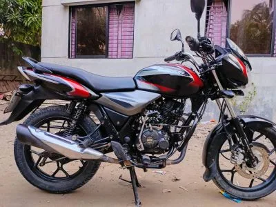 Bajaj Discover 125cc Motorcycle