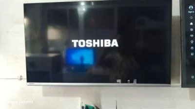 TOSHIBA 32" Android 11 version smart LED TV Voice Control (ORG)