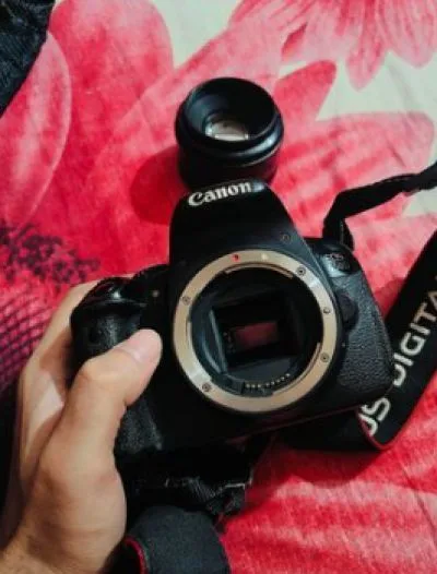 Canon 650D body