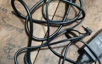ল্যাপটপ চার্জার ৩০ দিন এর মত হয়েছে
