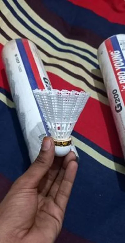 ব্যাডমিন্টন কক