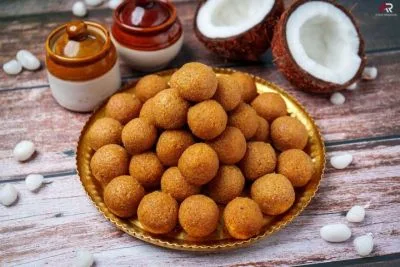 নারিকেলের নাড়ু