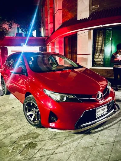 Toyota Auris 2012