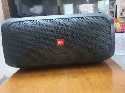 JBL Party Box with Mickrophone. USA theke anse. (MADE IN USA)