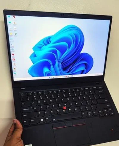 Lenovo X1 Carbon-Gen 8 l 4k Display