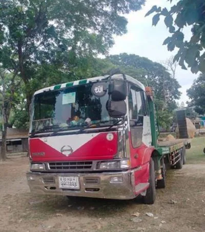 Lobet flat bed truck, 12 chaka