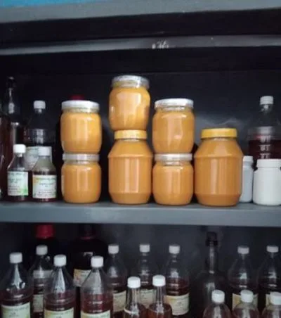 গাওয়া ঘি,চাকের মধু,হালুয়া