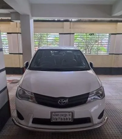 Toyota Axio . 2014
