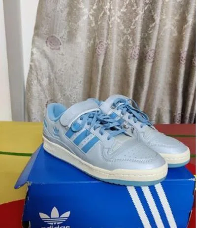 Adidas Forum 84 Low(Sneakers)