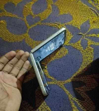 Samsung z flip 3 (Used)