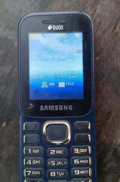 Samsung guru music (Used)