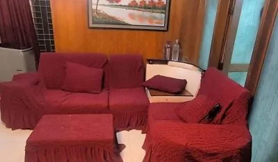 সোফা এবং সোফার কভার সহ বিক্রি হবে