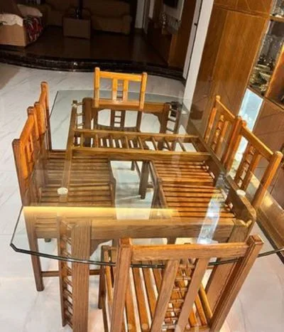 হাতিল এর গ্লাস ডায়নিং টেবিল ও ৬টি চেয়ার