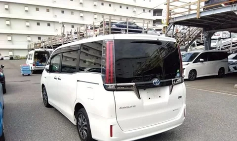 Toyota Esquire GI PREMIUM 4.5 2020