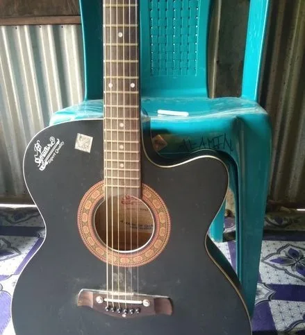 Original Indian Signature Guitar