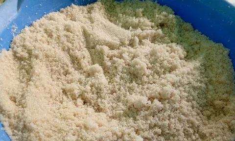 পাইকারি দামে আখের চিনি