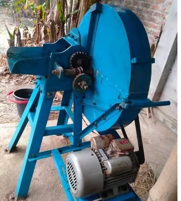 খড় কাটা মেশিন