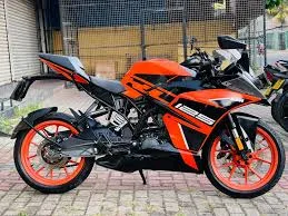 KTM RC 200 2021