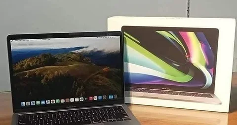 MacBook pro m1 full box