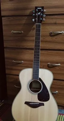 Yamaha Acoustic Guitar