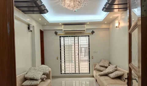 2300 Sft Furnished Flat For Rent