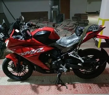 Hero Karizma XMR 210