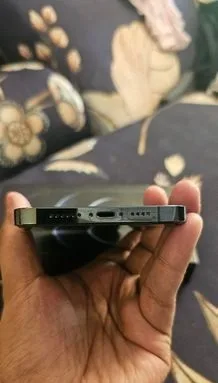 Apple iPhone 12 Pro Max .