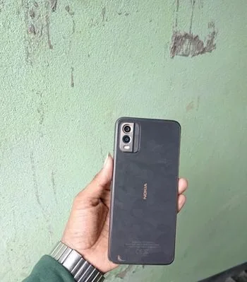 Nokia C32 4+64 GB