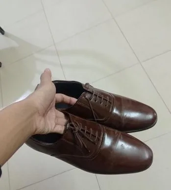 Formal shoes
