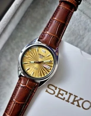 SEIKO 5 Glowing Automatic Fullboxed