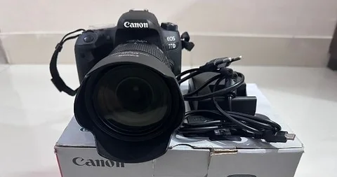Canon Eso 77d