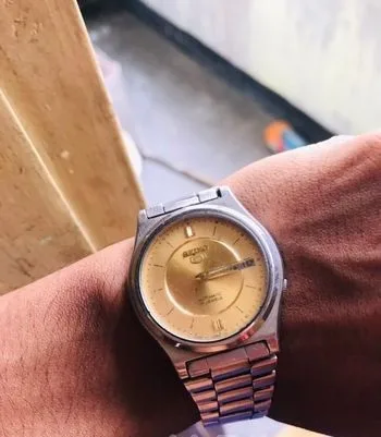 seiko 5 watch