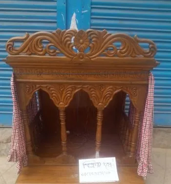 কাঠের Thakur ghor