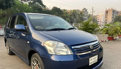 Toyota Raum G Package Power Door