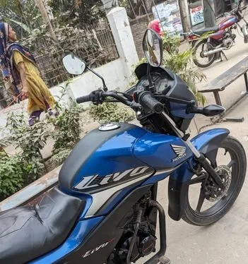 Honda Livo . 2019