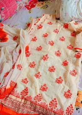 থ্রি পিচ