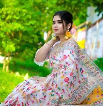 স্কিন প্রিন্ট প্রিমিয়াম কোয়ালিটি শাড়ি