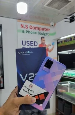 Vivo V21e