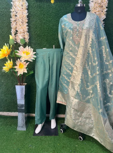 Banarasi Suit Set