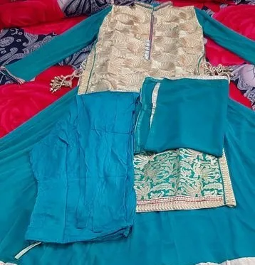 পার্টি গাউন