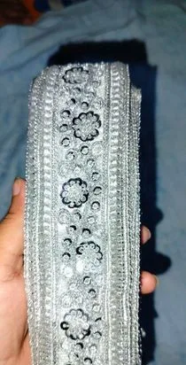 লেস