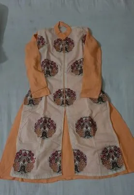 কমর্ফোট গাউন