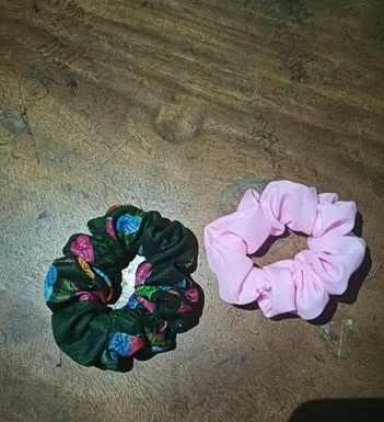 চুল বাধার ব্যান্ড
