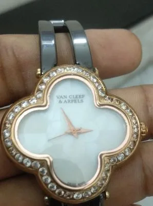 VAN CLEEF & ARPELS LADIES WACTH