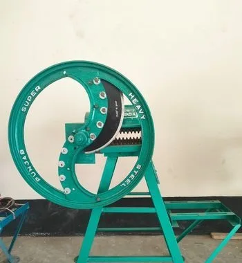 কম দামে খড়/বিচালি কাটা মেমিন