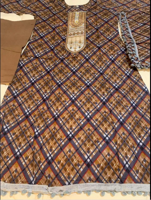 Pakistani Salwar Kameez