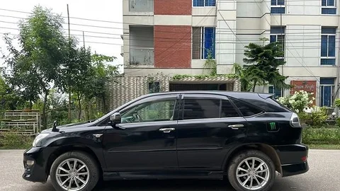 Toyota Harrier V6