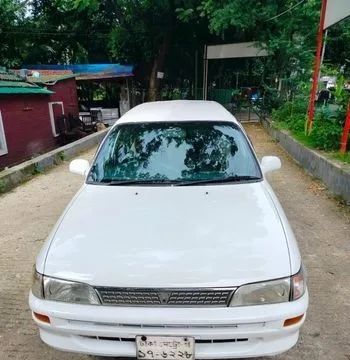 Toyota Wagon 100 .